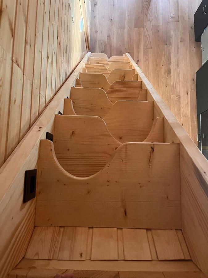Moodysun Studio, Remote Tiny Home Comarnic Exterior foto