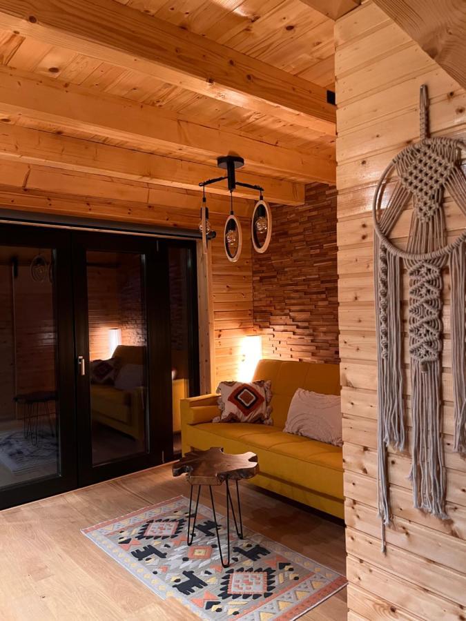 Moodysun Studio, Remote Tiny Home Comarnic Exterior foto